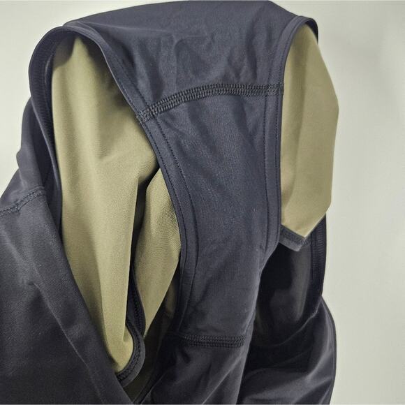 Lululemon Pop Cut Fatigue Green Black H20 Speed Up Shorts 10 - Picture 9 of 12